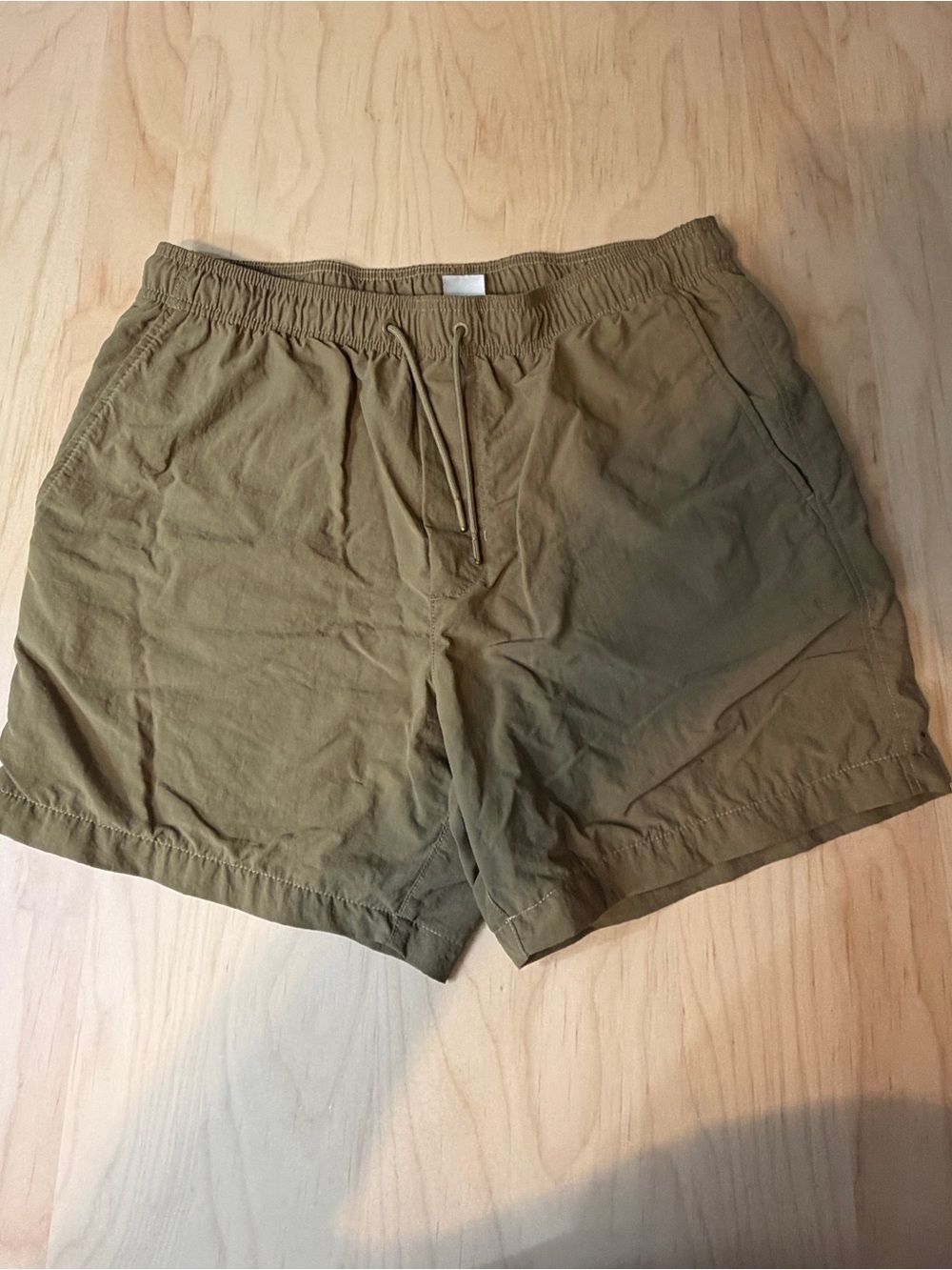 American Eagle Men’s Tan Drawstring Casual Shorts